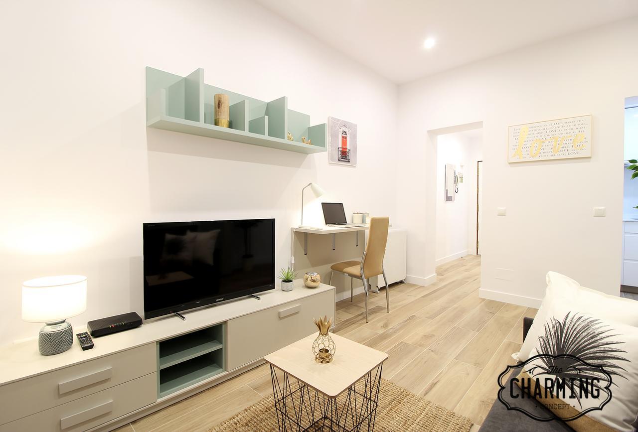 Charming Puerta Del Sol Appartement Madrid Buitenkant foto